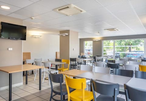 B&B HOTEL Marseille Aéroport Saint-Victoret Hotel in Marignane