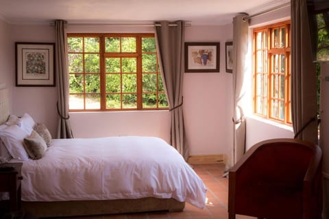 Winelands Villa Guesthouse and Cottages Bed and Breakfast in Cape Town