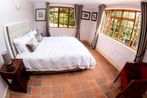 Winelands Villa Guesthouse and Cottages Bed and Breakfast in Cape Town