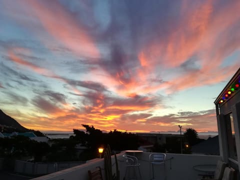 Big Skies Guesthouse Bed and Breakfast in Cape Town