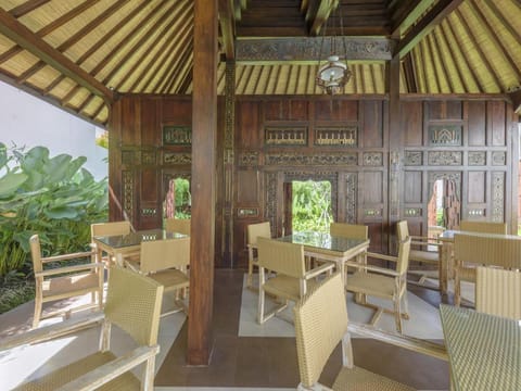 Hotel Dafam Savvoya Seminyak Resort in Kuta