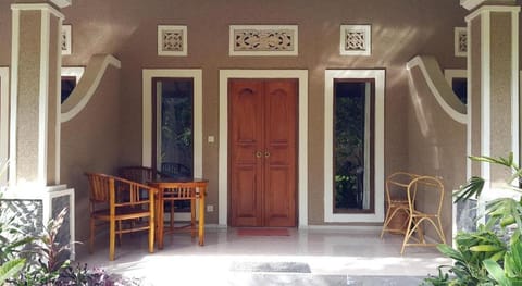 Mango Tree Inn Bed and Breakfast in Bali