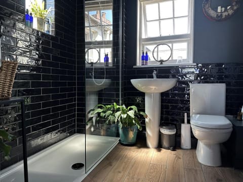 One Drake Road, Tavistock, Devon Hotel in West Devon District