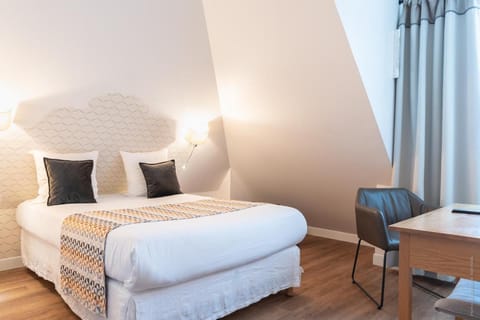 Hôtel Versailles Chantiers Hotel in Versailles