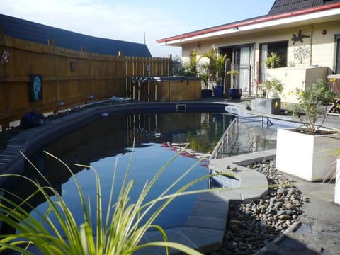 Orana Motor Inn & Restaurant Hotel in Northland
