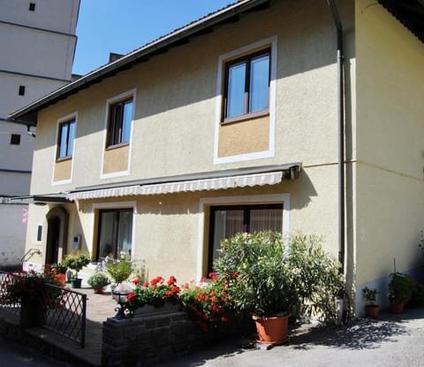 Frühstückspension Kirchenwirt Bed and Breakfast in Carinthia, Austria