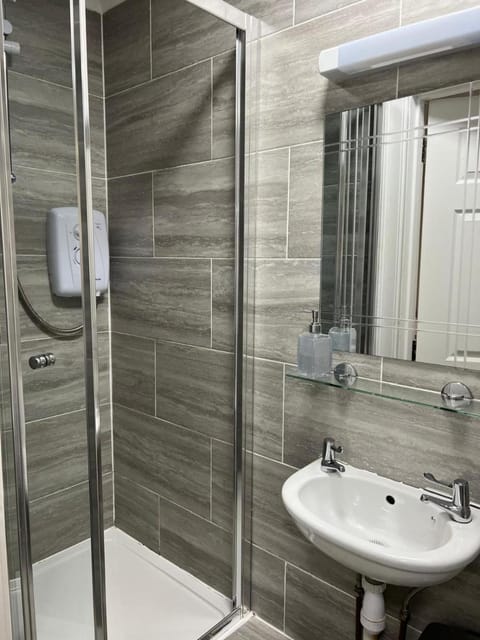 The Waverley Guest House Bed and Breakfast in Inverness