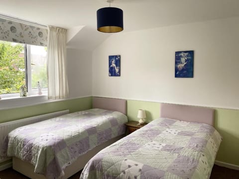 Camelot Retreat Bed and Breakfast in Glastonbury