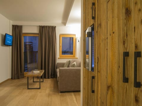 Hotel Garnì Caminetto Hotel in Madonna di Campiglio