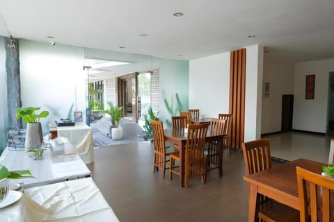 Swiss-Belinn Seminyak Hotel in Kuta