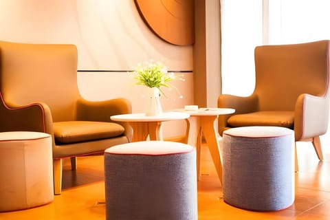 Home Inn Neo Tianjin Zhongshan Road North Station Overpass Hotel in Tianjin