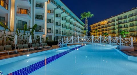 Ramada Hotel & Suites by Wyndham Kusadasi Hotel in Kusadasi