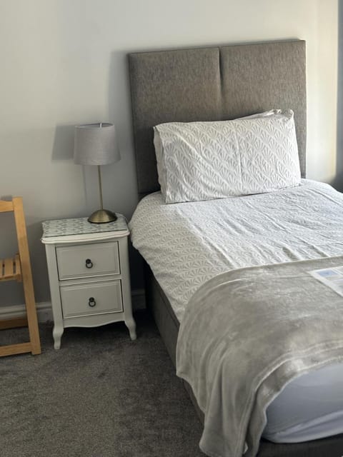 Black Bull with Rooms upper Inn in Cumbernauld