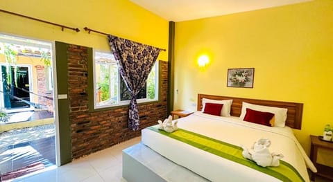 Lanta Baan Nok Resort Hotel in Sala Dan