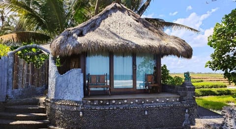 Most Exotic Beachfront Villa Keong Hotel in Kerambitan