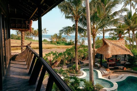 Most Exotic Beachfront Villa Keong Hotel in Kerambitan