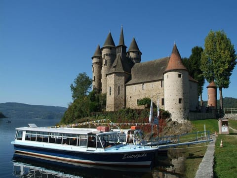 Poolside Bliss Near Lake Vacation rental in Auvergne-Rhône-Alpes