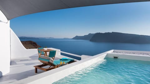 Maregio Suites Hotel in Oia