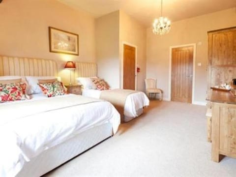 Throstle Nest Farm Bed and Breakfast in Craven District