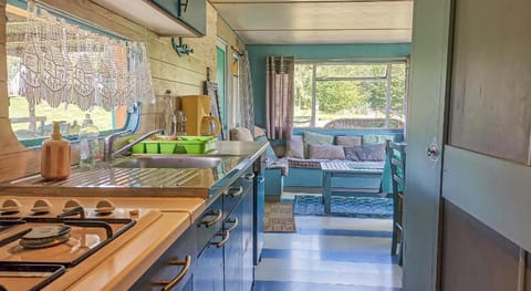 Au Bonheur Nomade Bed and Breakfast in Normandy