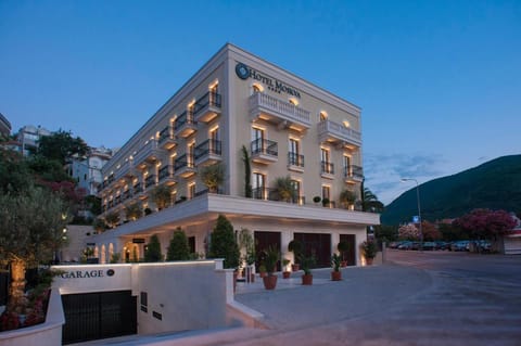 Hotel Moskva Hotel in Budva