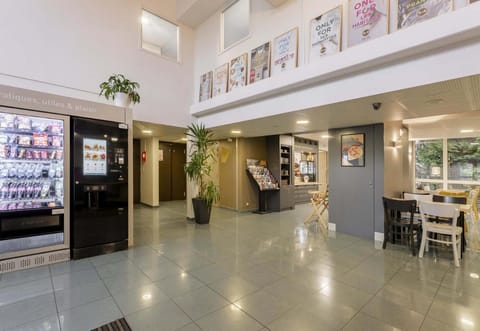 B&B HOTEL Douai Parc Des Expos Cuincy Hotel in Hauts-de-France