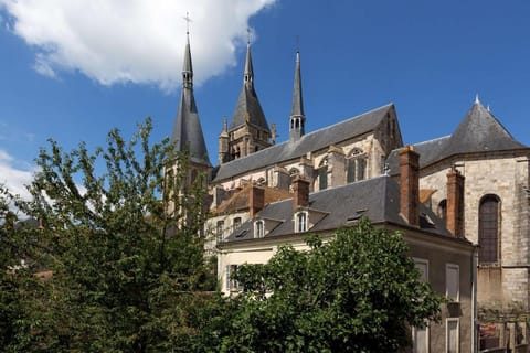 Best Western Blanche De Castille Dourdan Hotel in Île-de-France