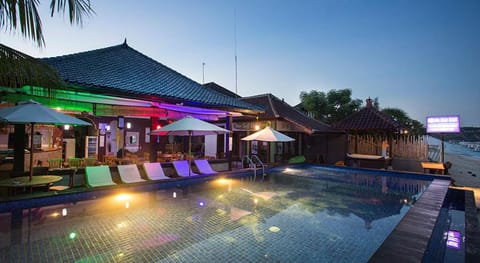 Linda Beach Hotel Campground/ 
RV Resort in Nusapenida