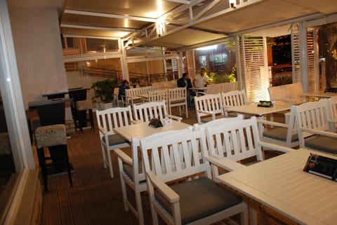 Hotel Mano Hotel in Sarandë