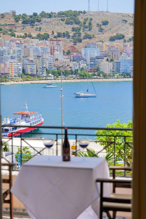 Hotel Mano Hotel in Sarandë