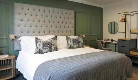 Twice Central Guest House Bed and Breakfast in Stellenbosch