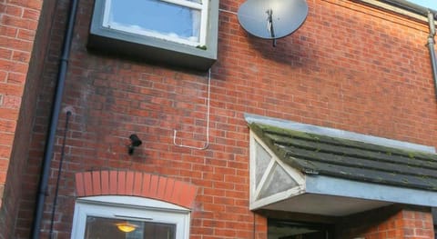 In City Centre / Parking / Private Entrance Apartment in Belfast