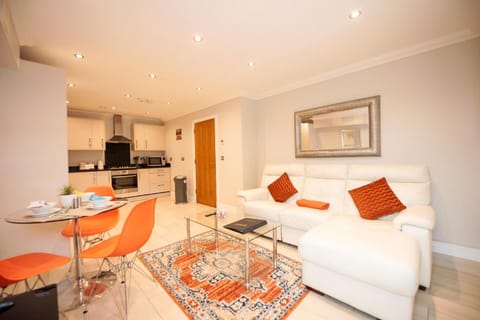 Malthouse Court Apartment in Reading