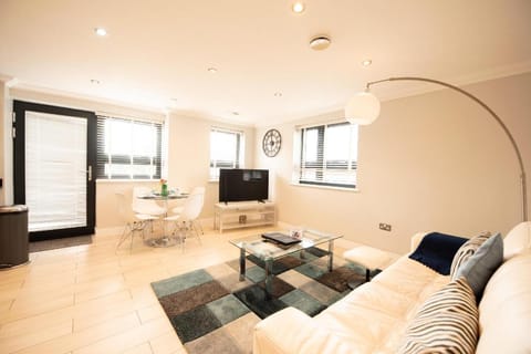 Malthouse Court Apartment in Reading