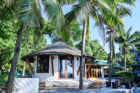 Sairee Cottage Resort Hotel in Ko Tao