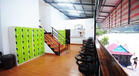 Twin Palms hostel Phi Phi Hostel in Krabi Changwat