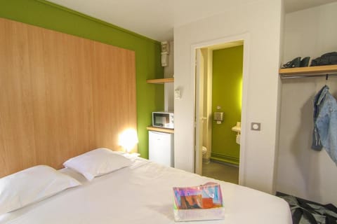 Kyriad Direct Poitiers - Gare du Futuroscope Hotel in Centre-Val de Loire