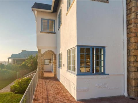 Sunny Cove Manor Bed and Breakfast in Cape Town