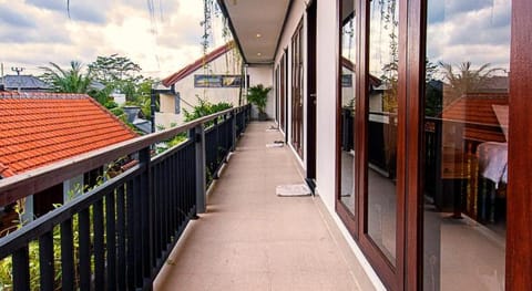 Bali Fullmoon Guesthouse Bed and Breakfast in North Kuta