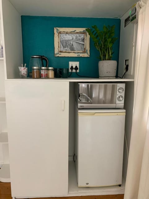 The Little Hideaway Guesthouse Bed and Breakfast in Stellenbosch