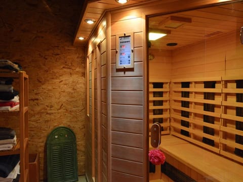 Holiday home in Odeigne with sauna Vacation rental in Manhay