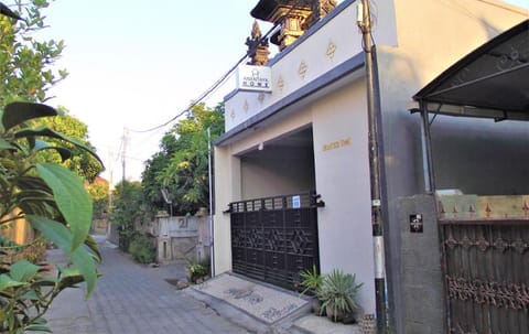 Anantaya Home Denpasar Bed and Breakfast in Denpasar