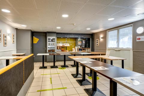 B&B HOTEL Louveciennes Hotel in Saint-Germain-en-Laye