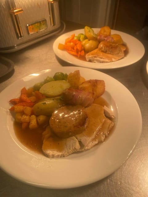 The Royal Hotel Elgin Bed and Breakfast in Elgin