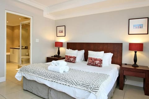 Hill House (1 Bedroom) (33) Apartment in Cape Town