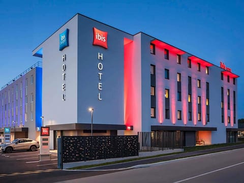 ibis Sens Hotel in Île-de-France