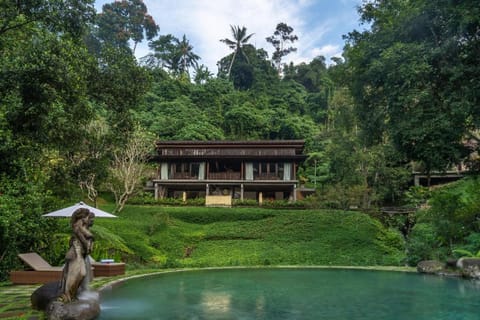 Dua Dari, a Residence by Hadiprana Villa in Tampaksiring