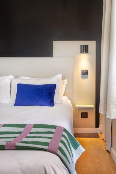 Au Chat Qui Dort Lille - Archives 18 Apartment in Lille