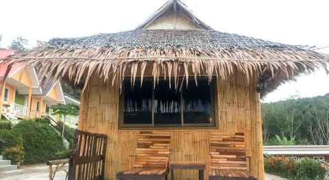 Cottage Hill @ Lanta Hotel in Sala Dan