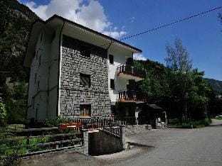 Belvilla by OYO Roby Bilo 7 Primo Piano Vacation rental in Torgnon